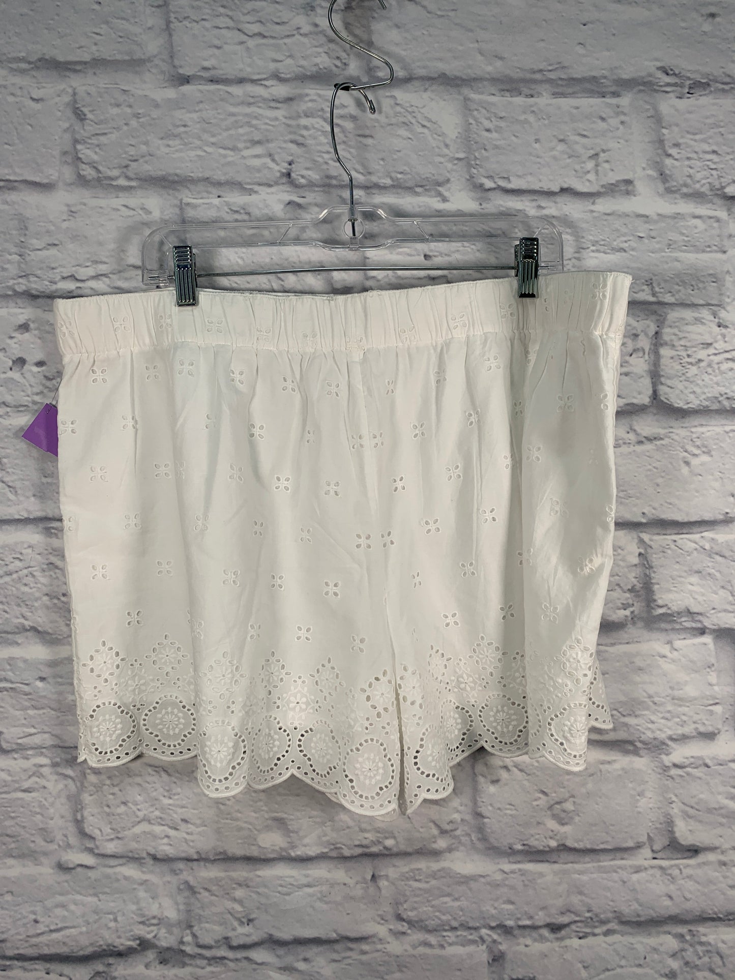 White Shorts Loft, Size 20