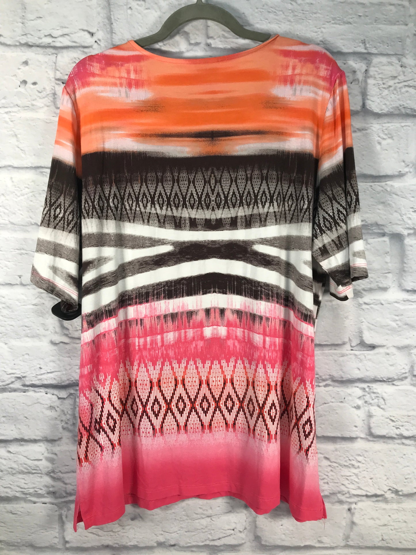 Top 3/4 Sleeve By Chicos In Orange & Pink, Size: Xl