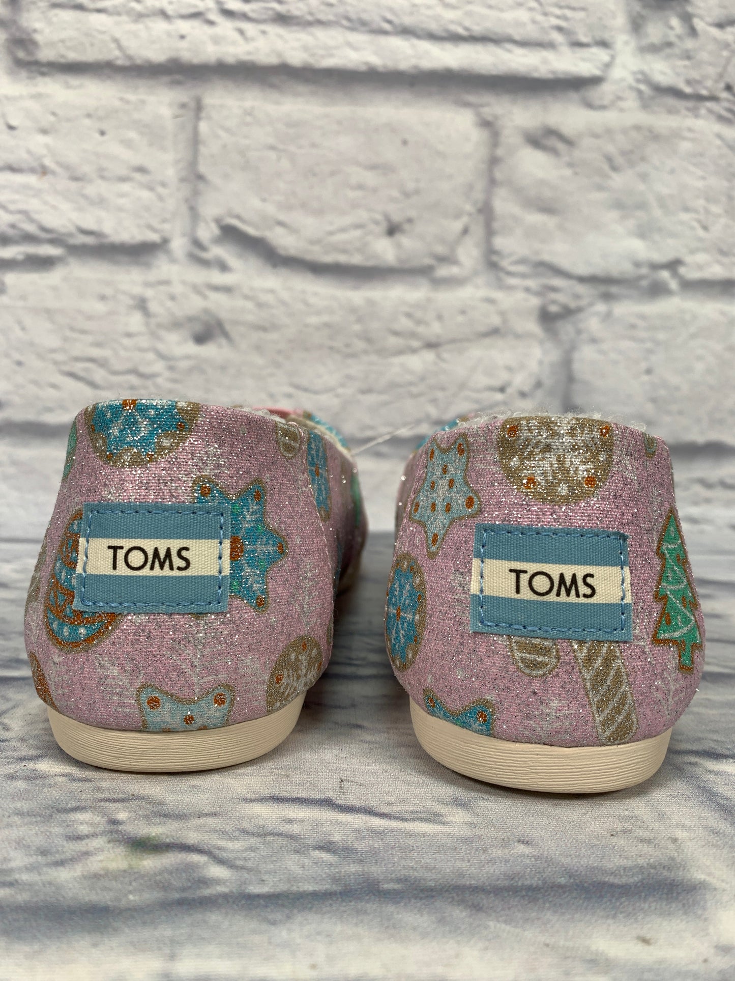 Shoes Flats By Toms In Pink, Size: 7.5