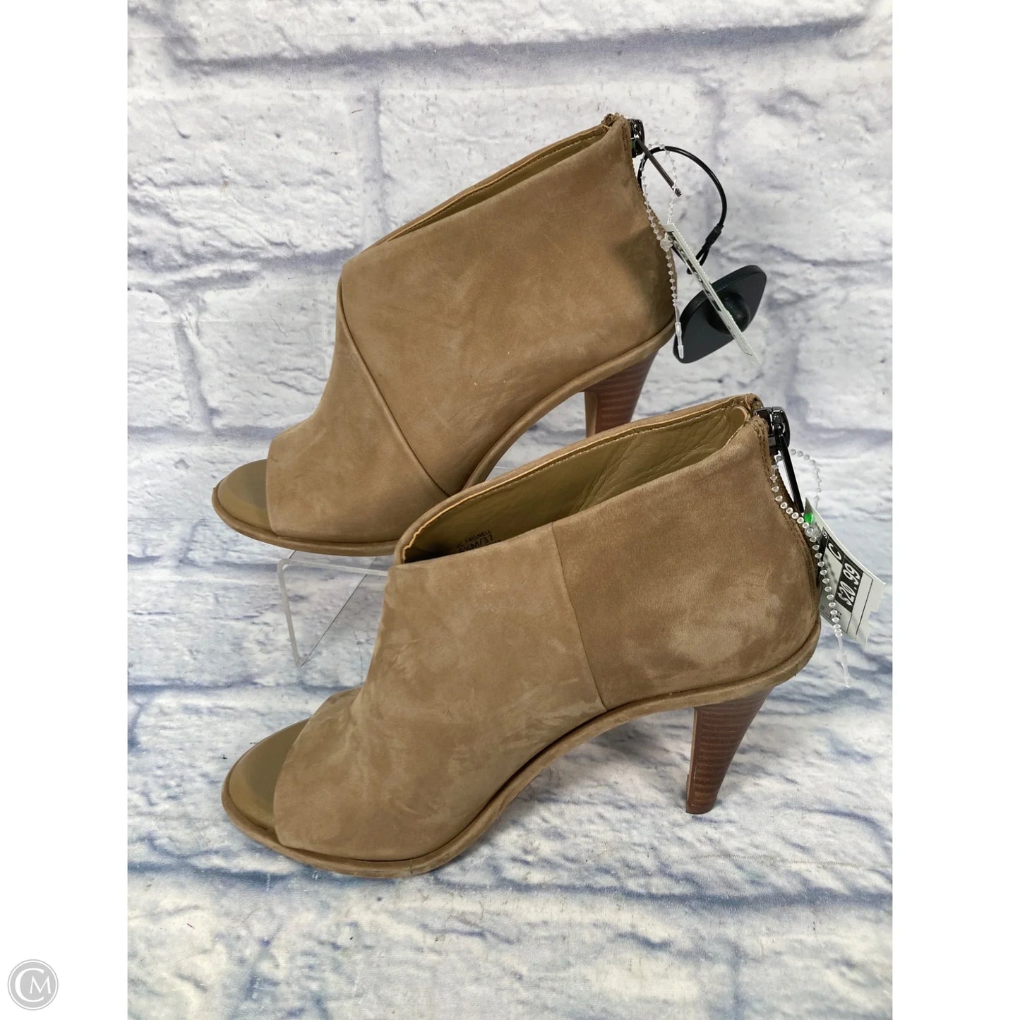 Shoes Heels Stiletto By Vince Camuto In Tan, Size: 6.5