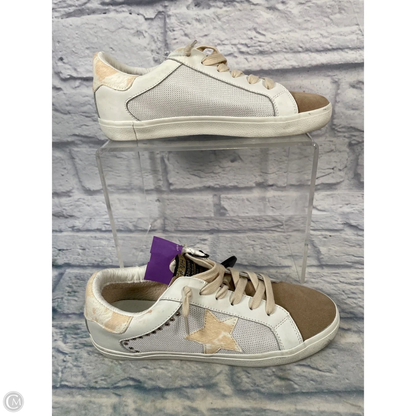 Shoes Sneakers By Vintage Havana In Cream & Tan, Size: 11