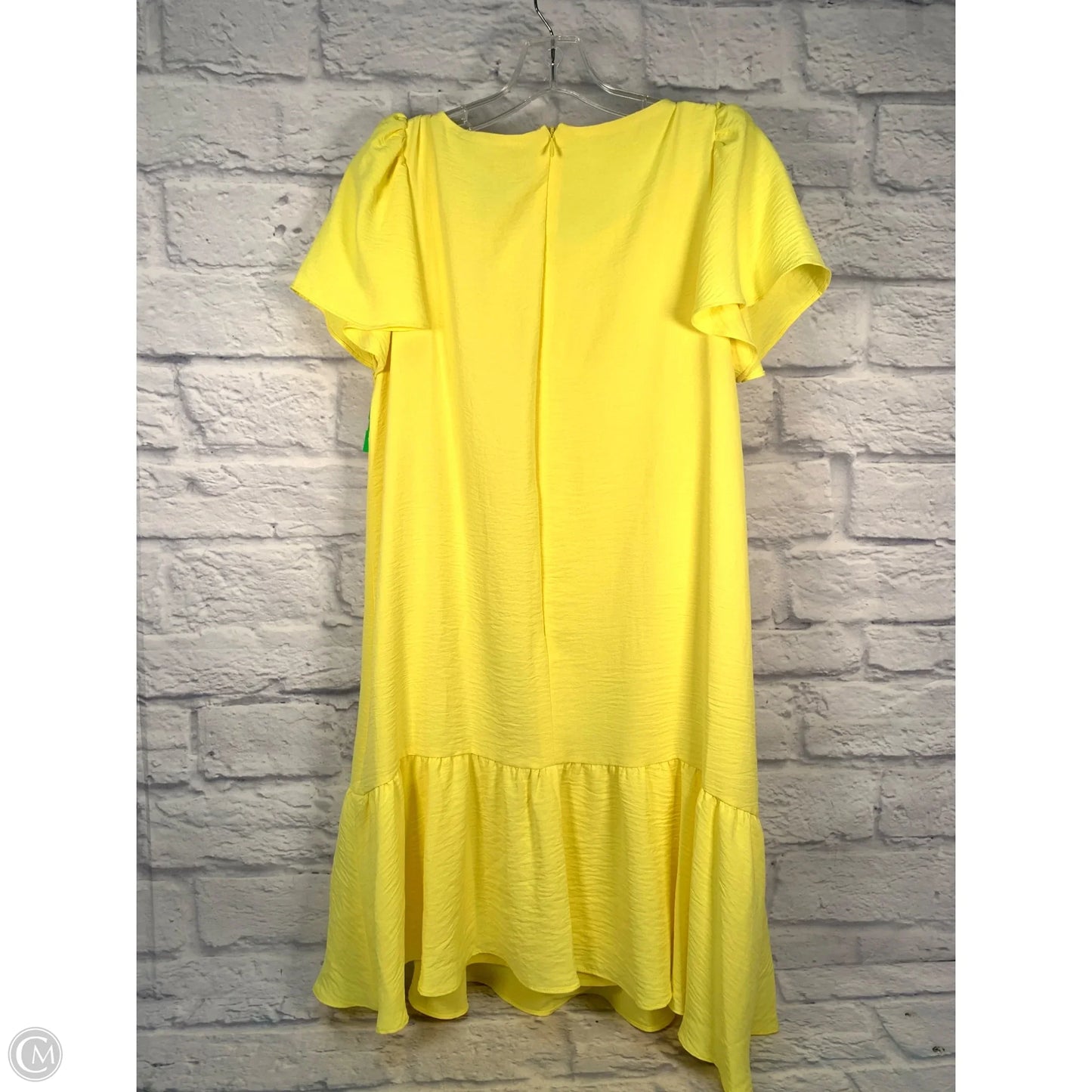 Dress Casual Short By Dkny In Yellow, Size: L