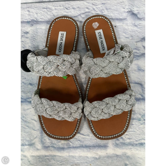 Sandals Flats By Steve Madden In Silver, Size: 10