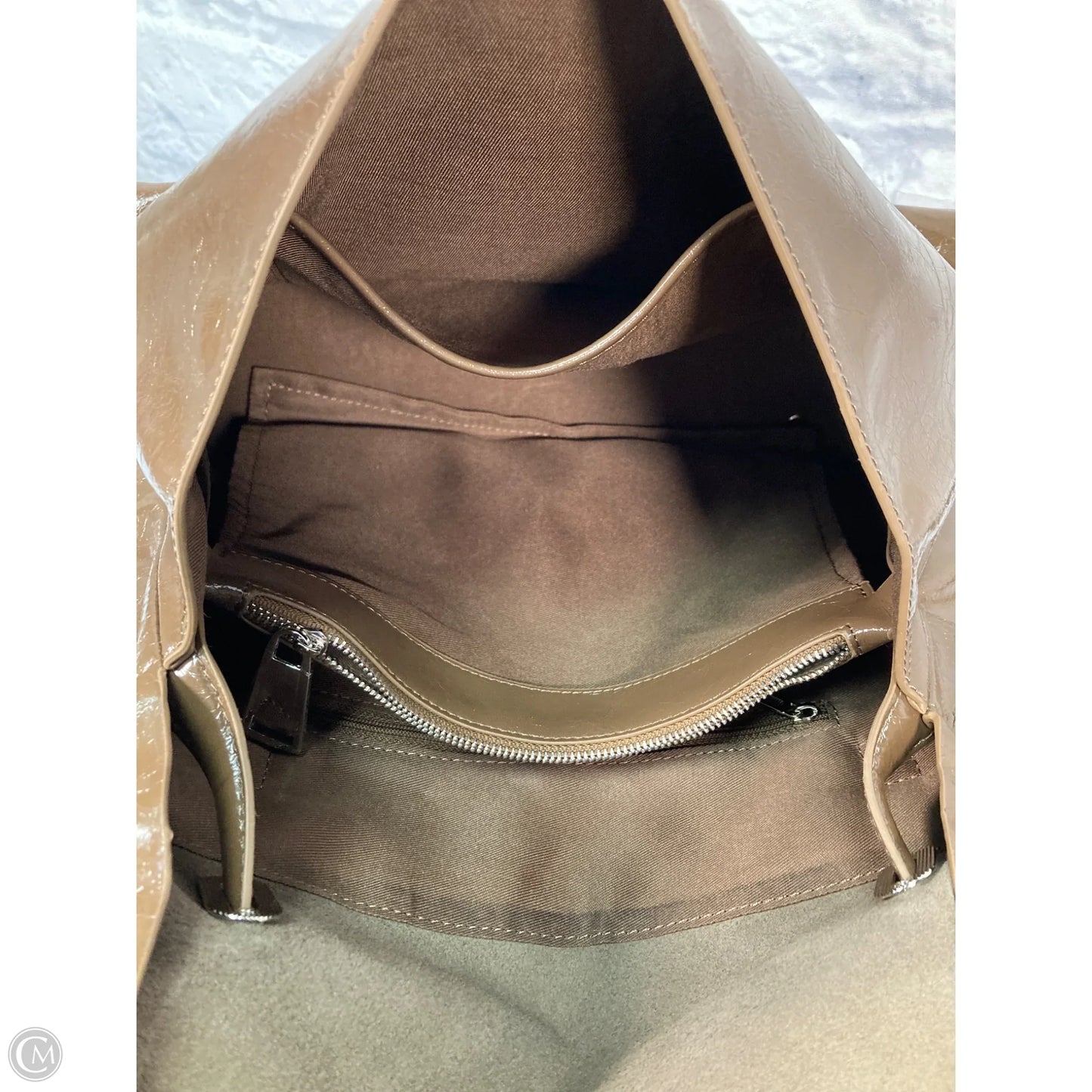 Crossbody Leather By Clothes Mentor, Size: Medium