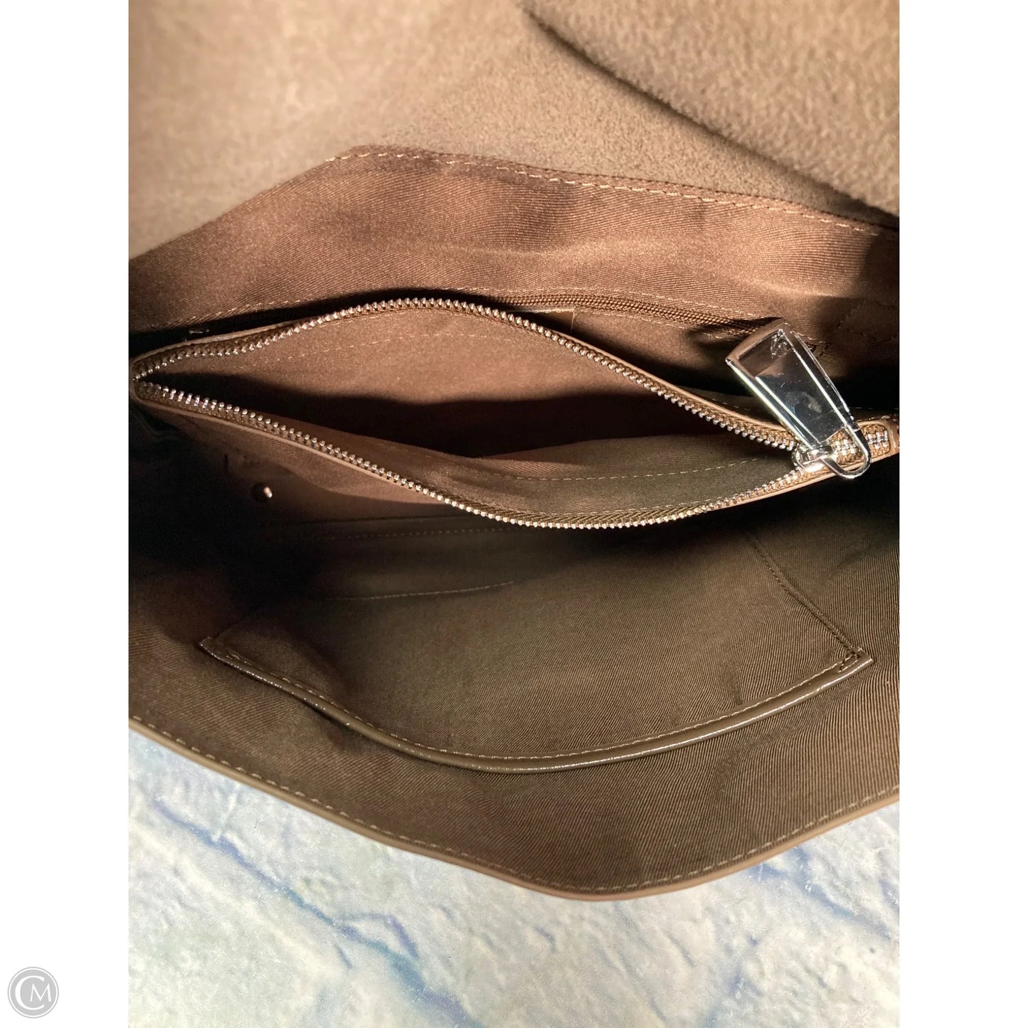 Crossbody Leather By Clothes Mentor, Size: Medium