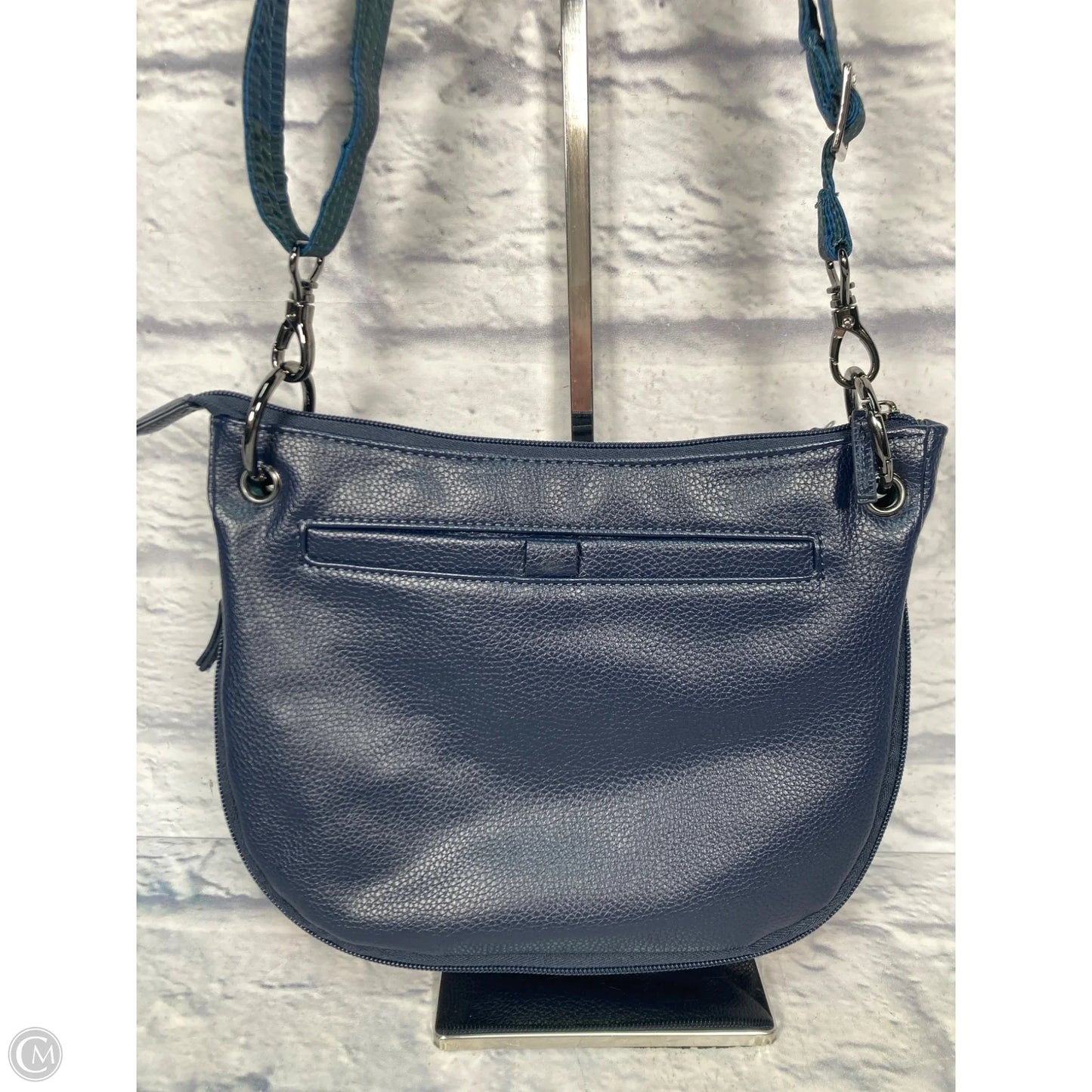 Crossbody By Lug, Size: Medium
