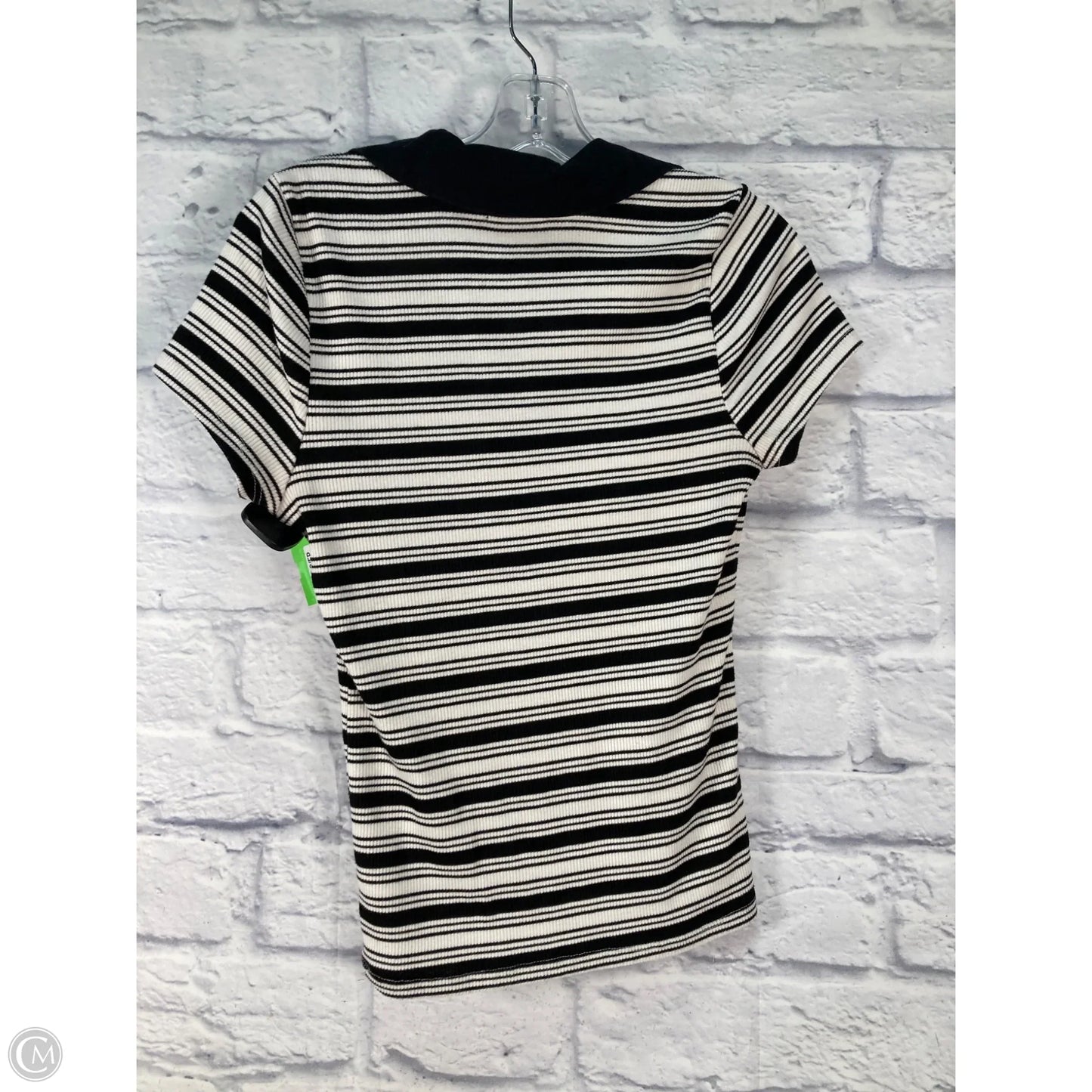 Top Short Sleeve By T.la In Black & White, Size: S