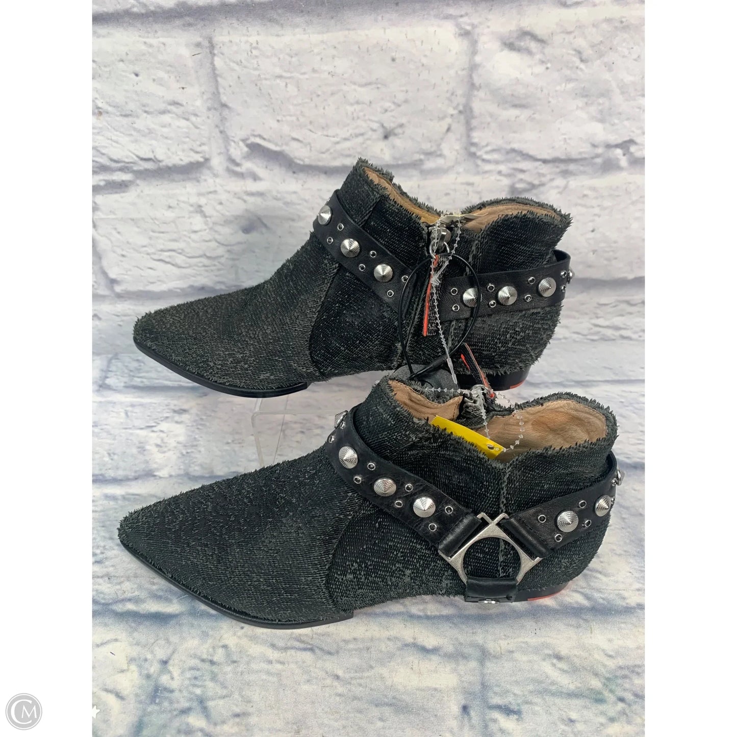 Boots Ankle Flats By Joes Jeans In Black & Silver, Size: 6