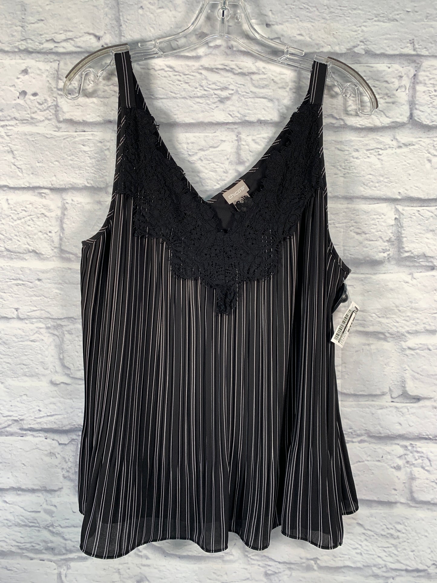 Top Sleeveless By Chicos In Black & White, Size: L