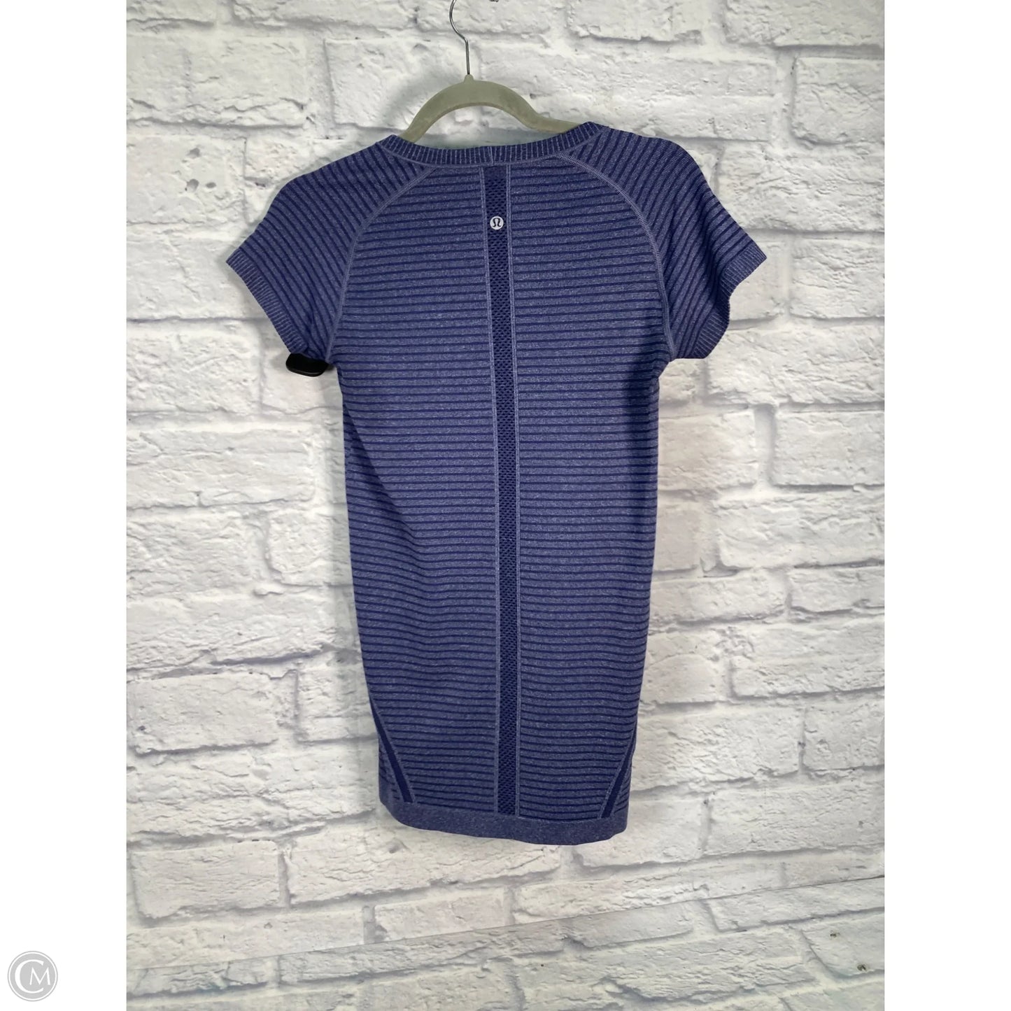 Athletic Top Short Sleeve By Lululemon In Blue, Size: 6