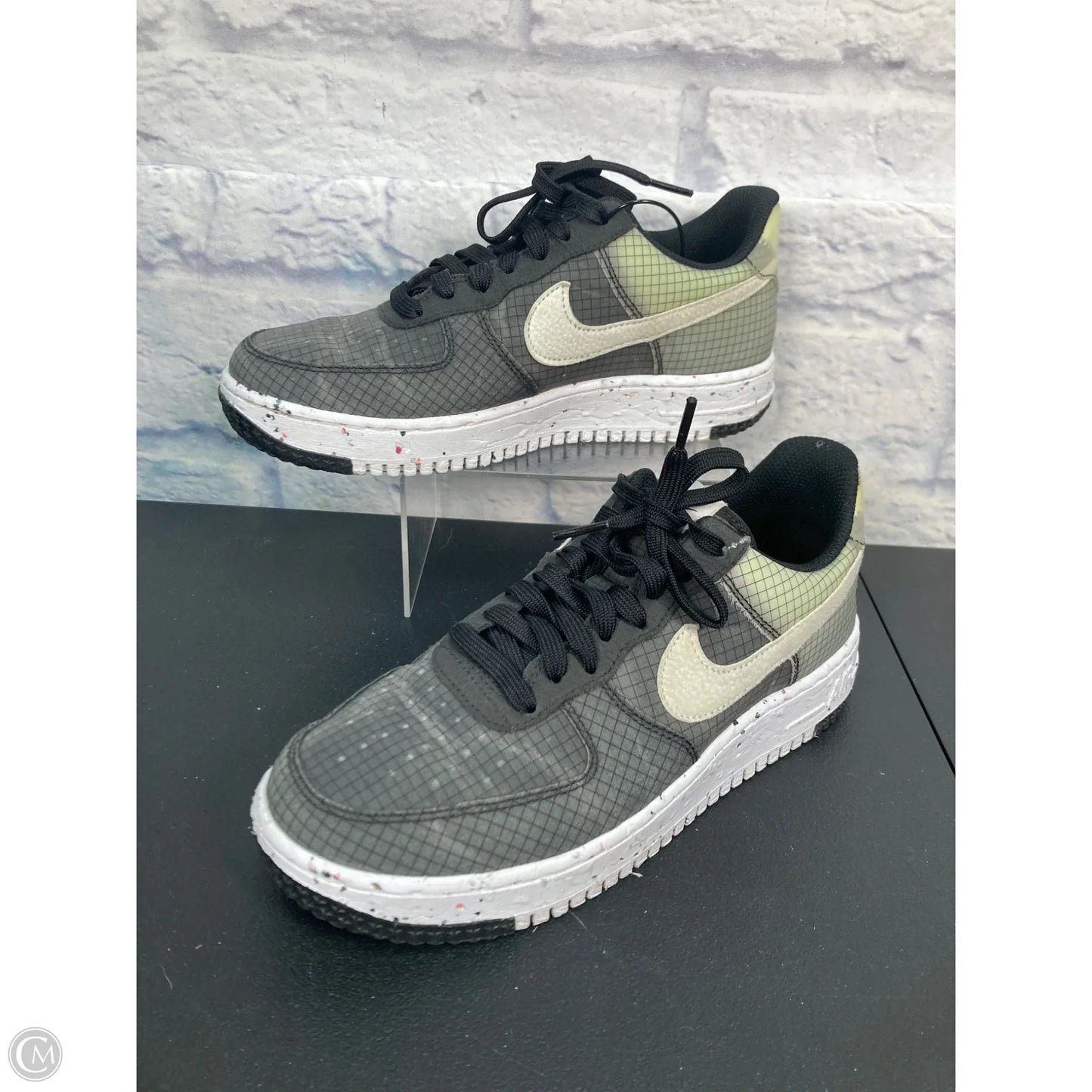 Shoes Athletic By Nike In Grey & Yellow, Size: 7