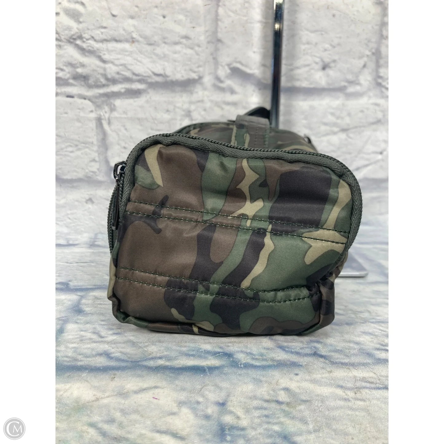 Makeup Bag By Lug, Size: Small