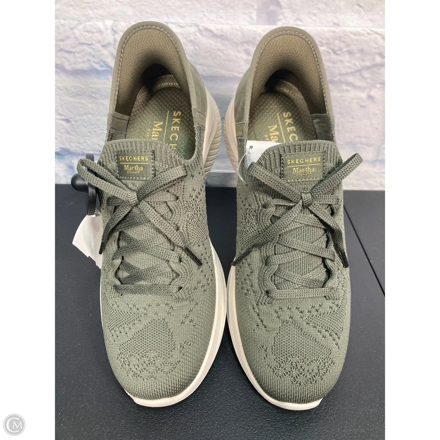 Shoes Sneakers By Skechers In Green, Size: 9