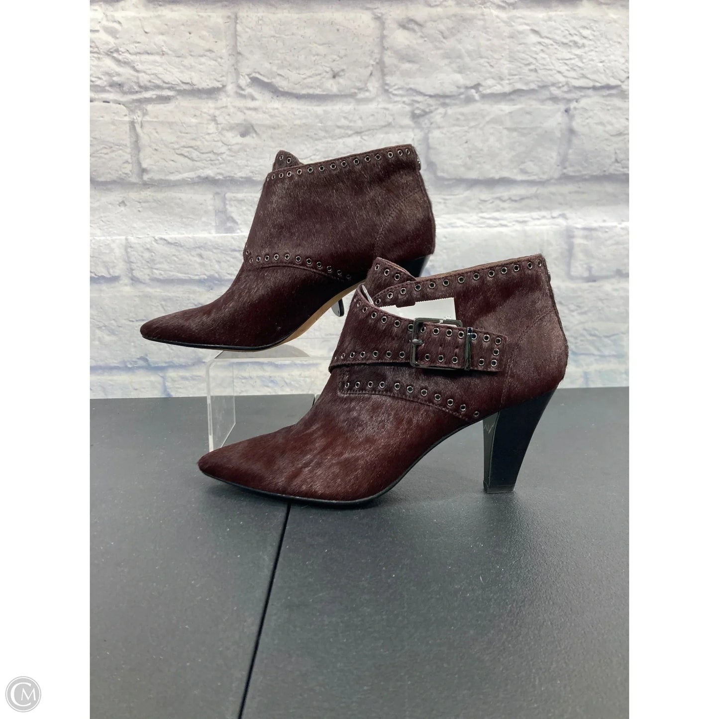 Boots Ankle Heels By Donald Pliner In Maroon, Size: 7.5