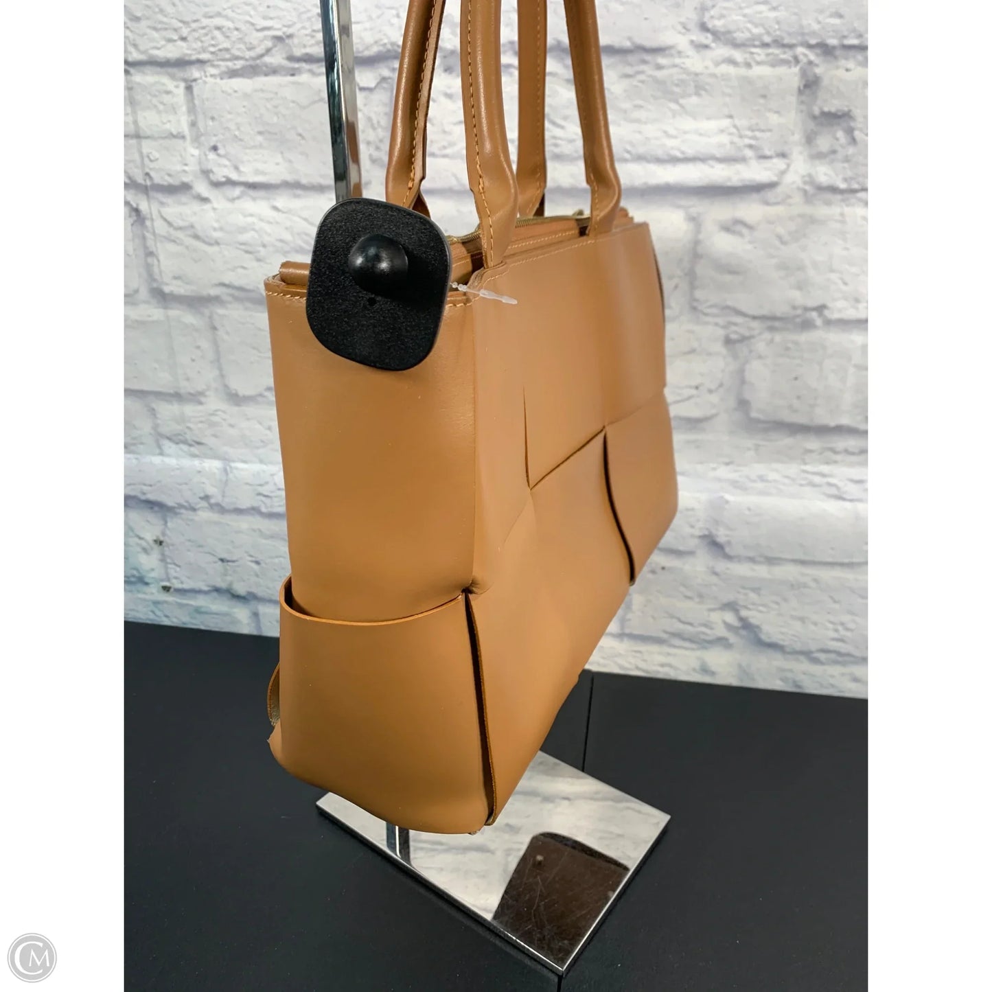 Handbag Leather By Clothes Mentor, Size: Medium