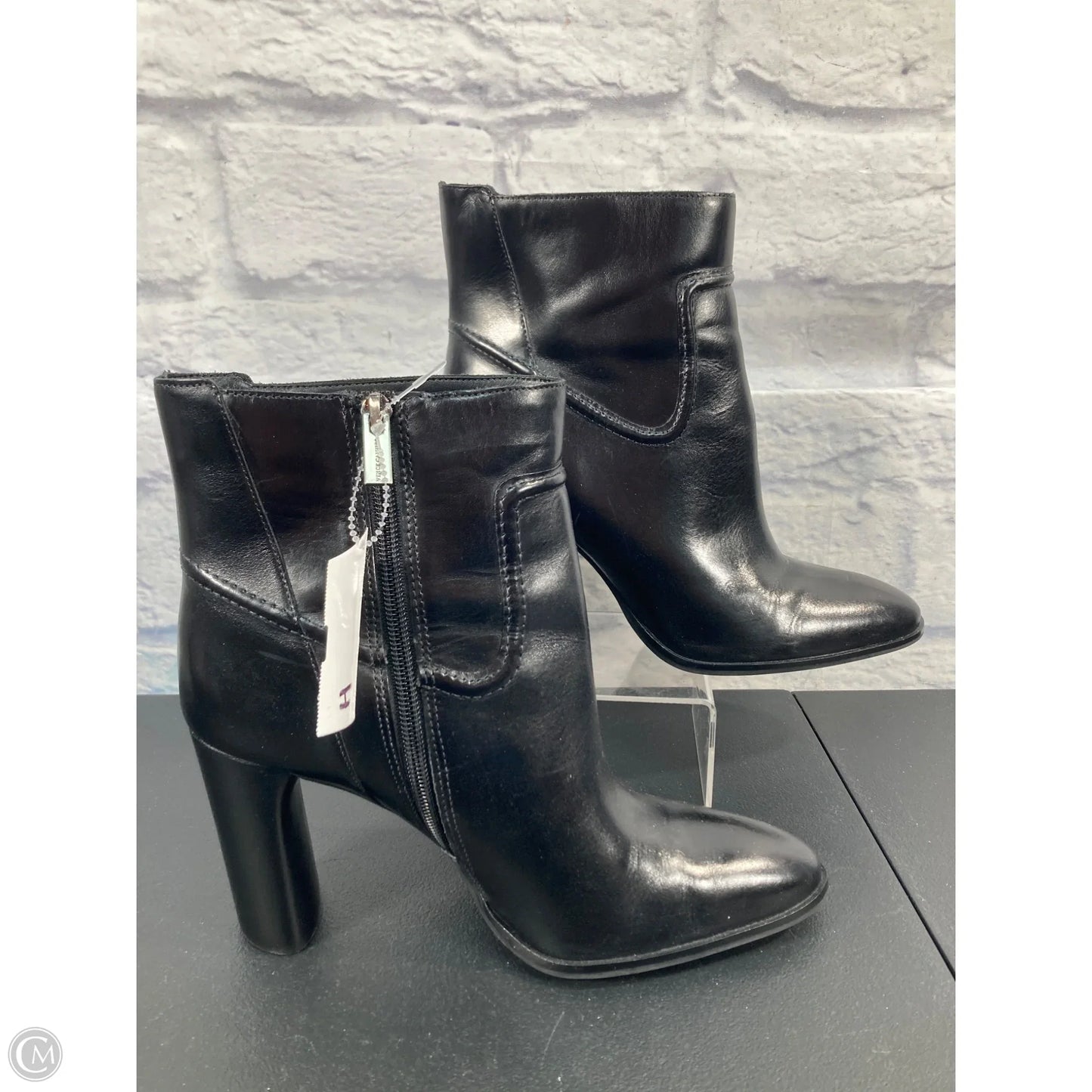 Boots Ankle Heels By Vince Camuto In Black, Size: 10
