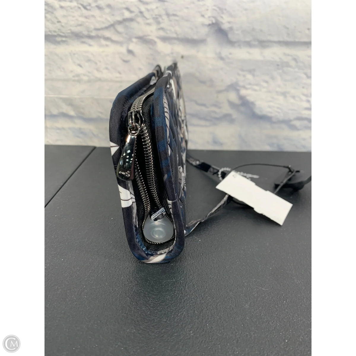 Makeup Bag By Lug, Size: Medium