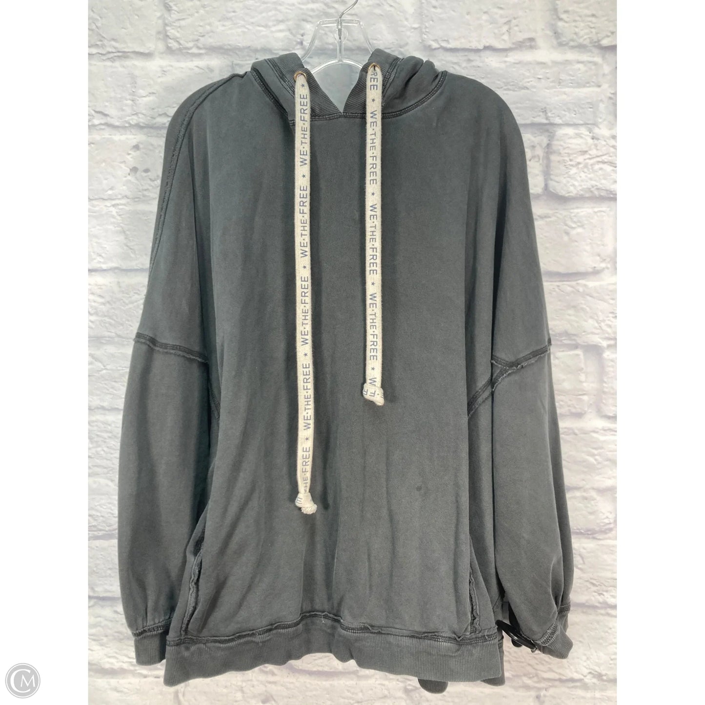 Sweatshirt Hoodie By We The Free In Grey, Size: S