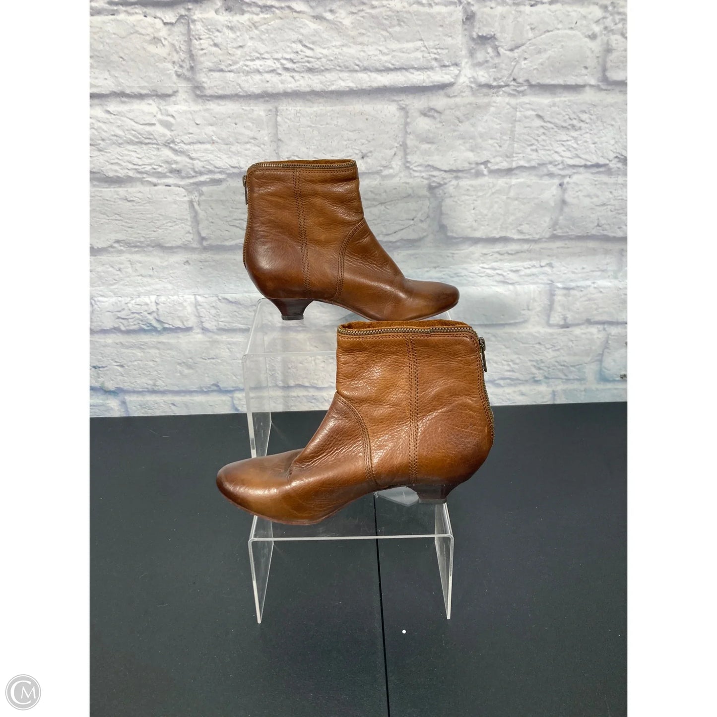 Boots Designer By Frye In Brown, Size: 7.5