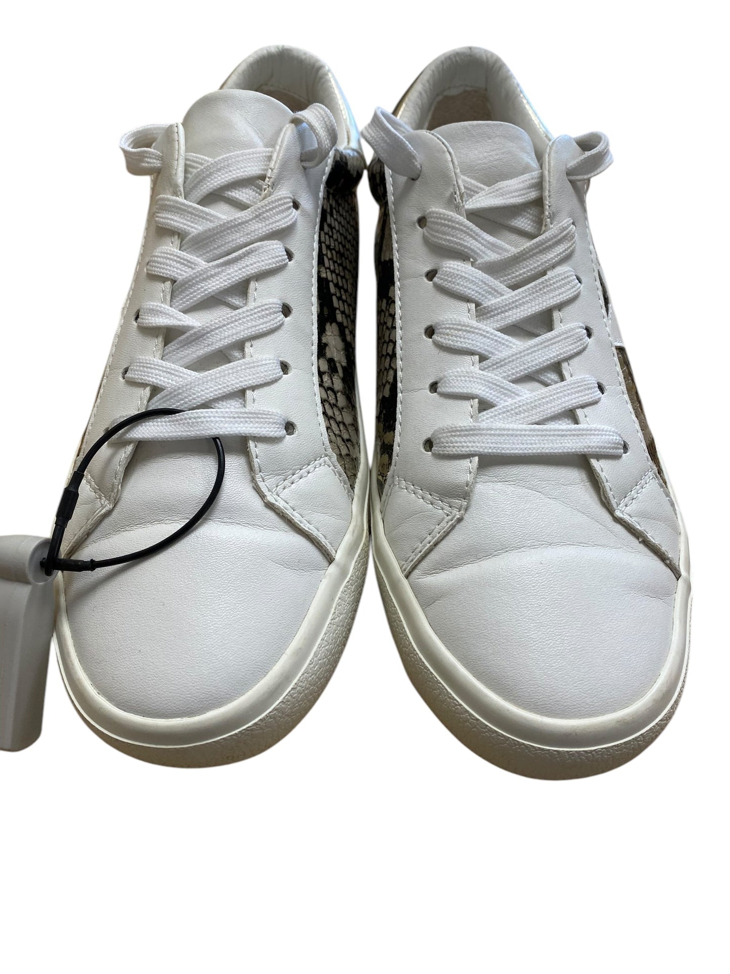 Shoes Sneakers By Madden Girl In White, Size: 9