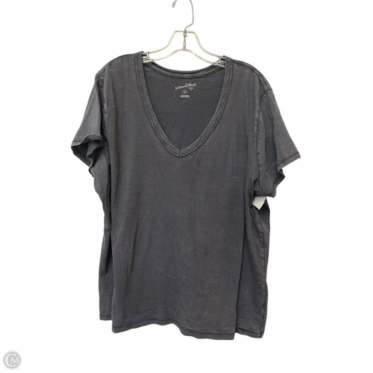 Top Short Sleeve Basic By Universal Thread In Grey, Size: 2x