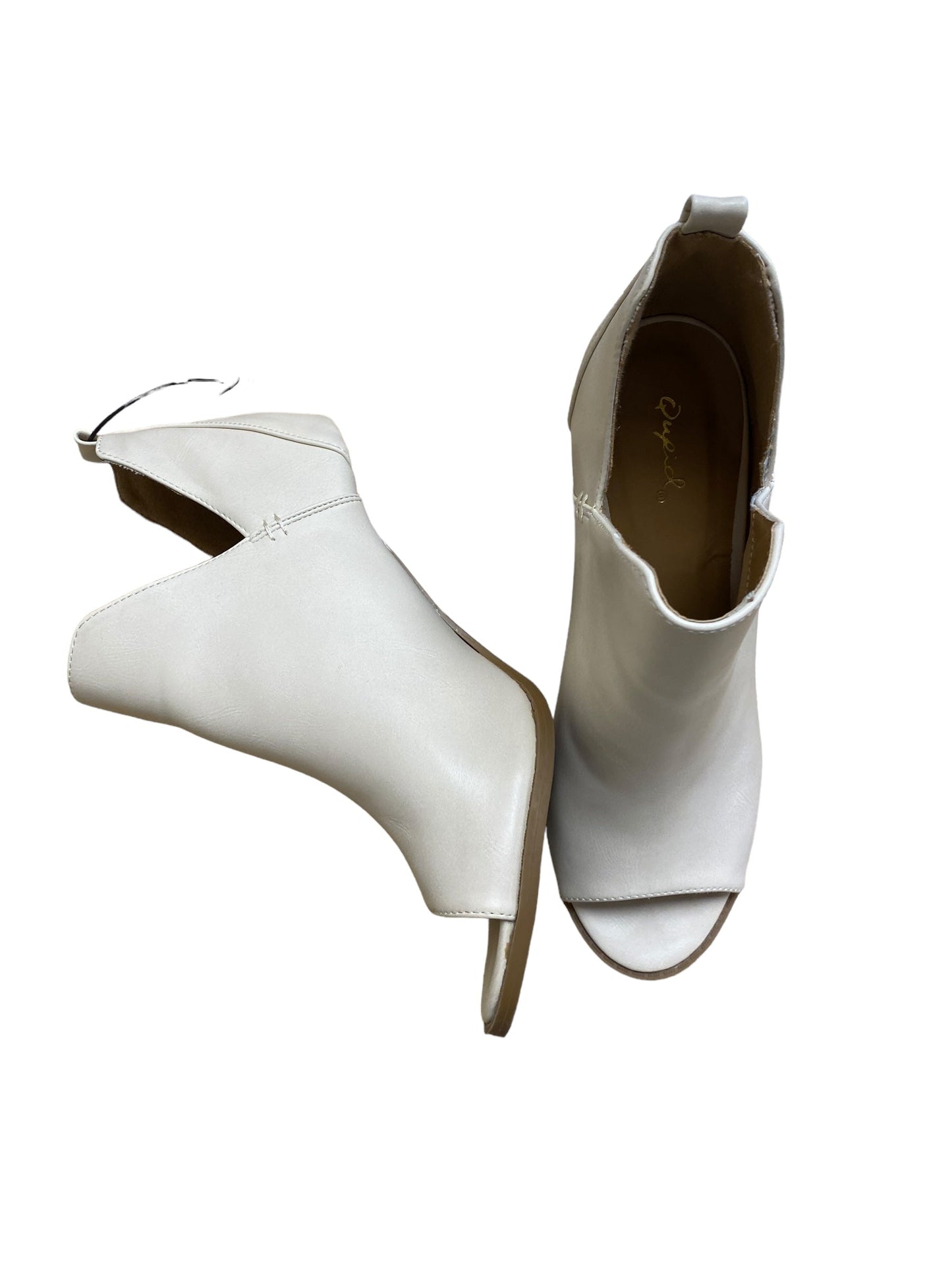 Cream Shoes Heels Block Qupid, Size 9