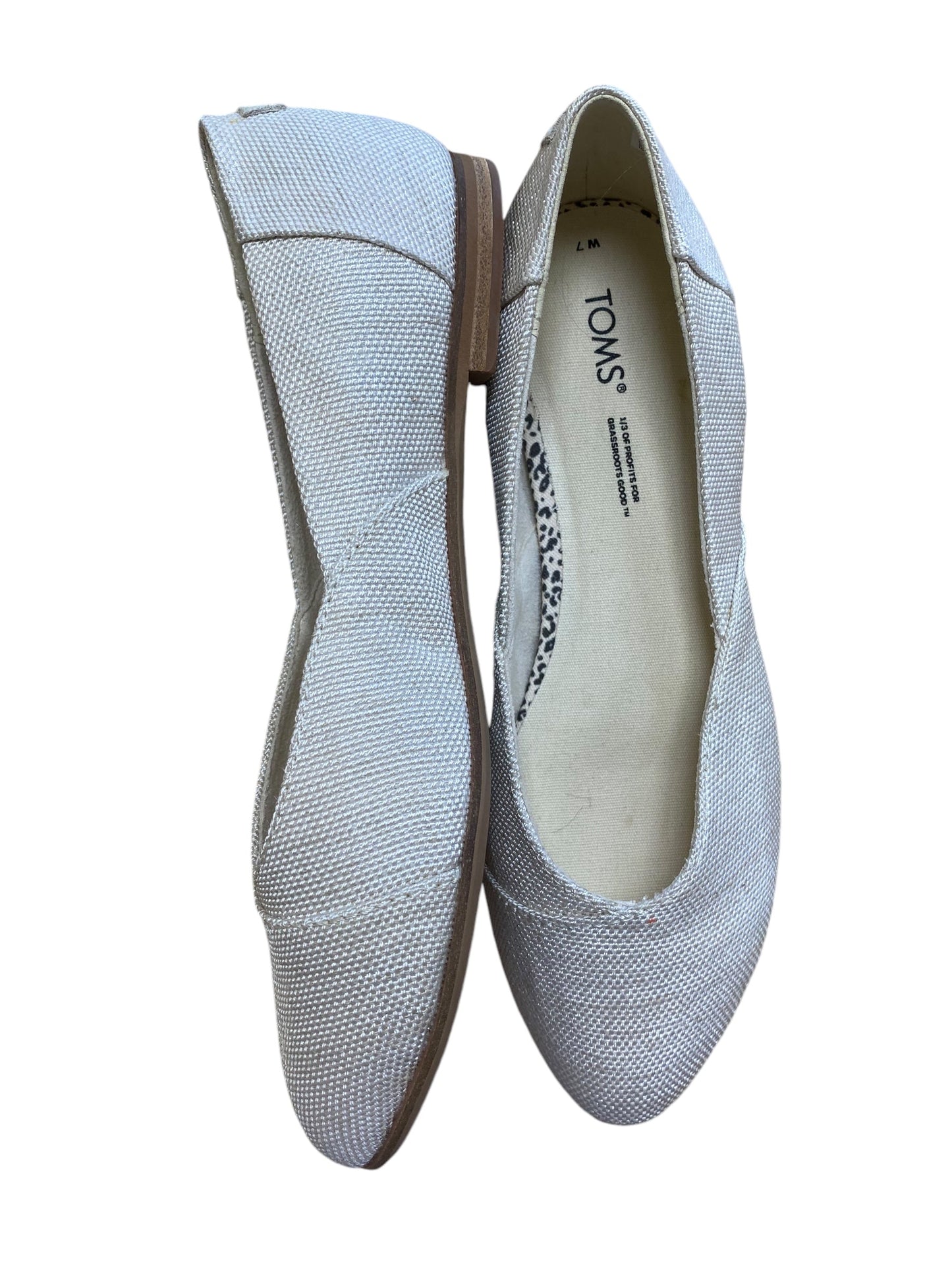 Shoes Flats By Toms In Cream, Size: 7