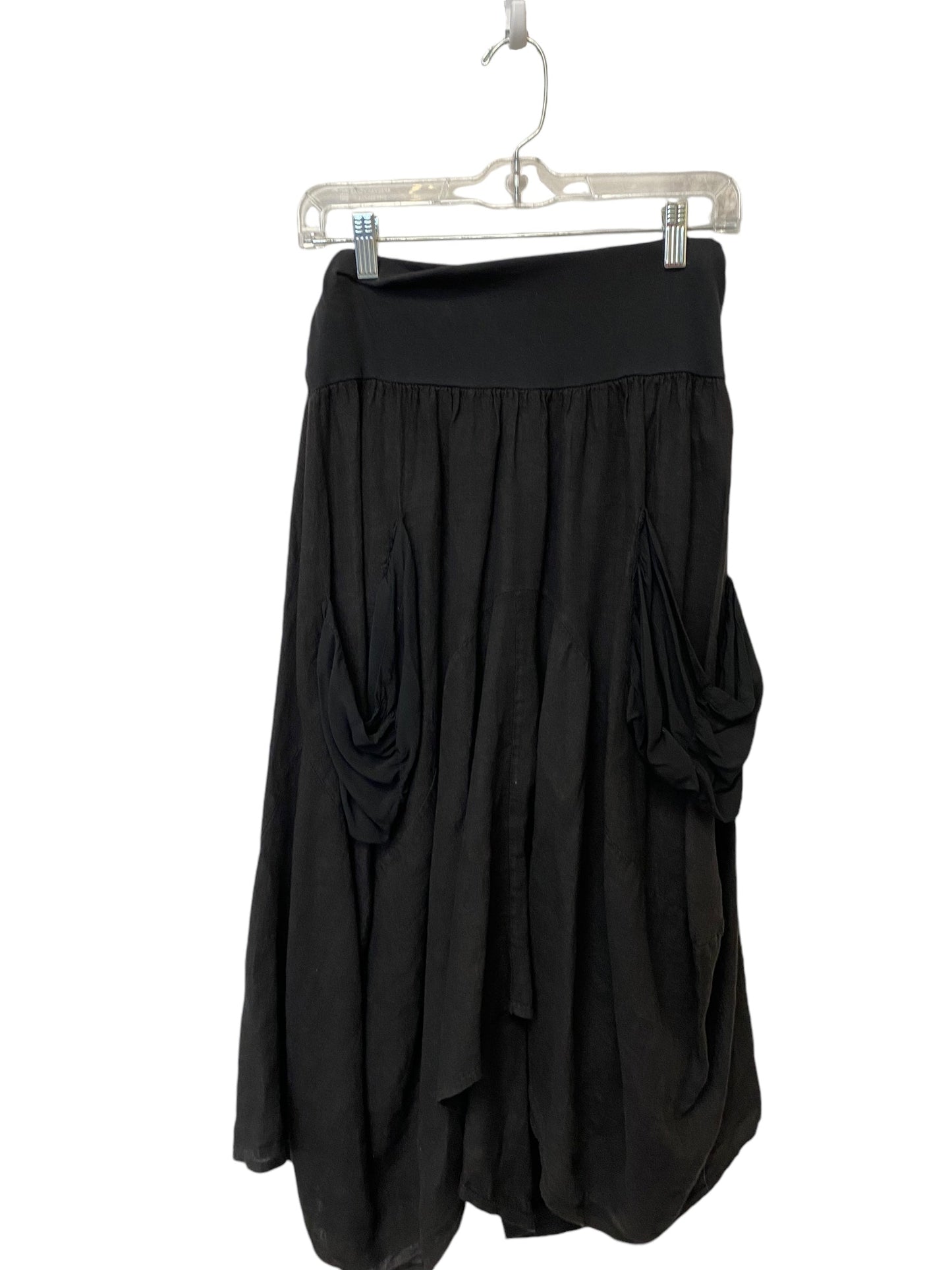 Skirt Maxi By Clothes Mentor In Black, Size: M