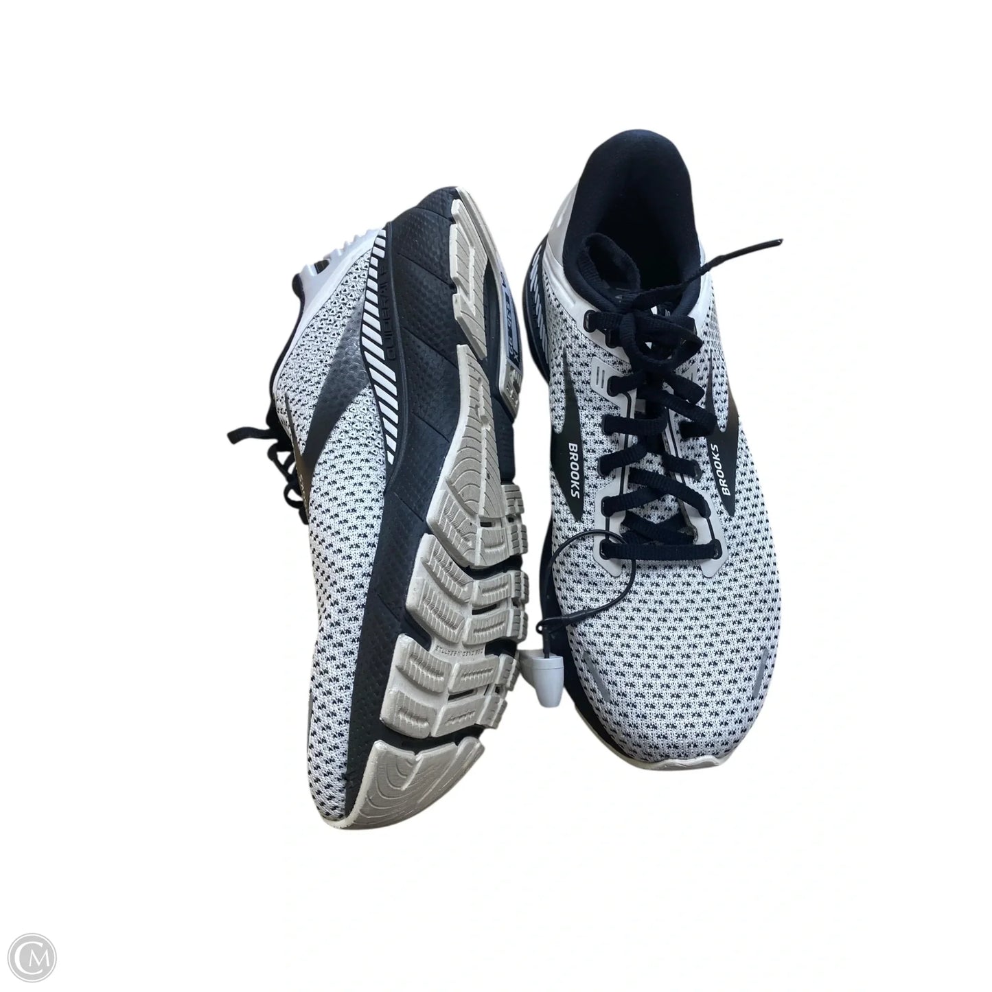 Shoes Athletic By Brooks In White, Size: 9