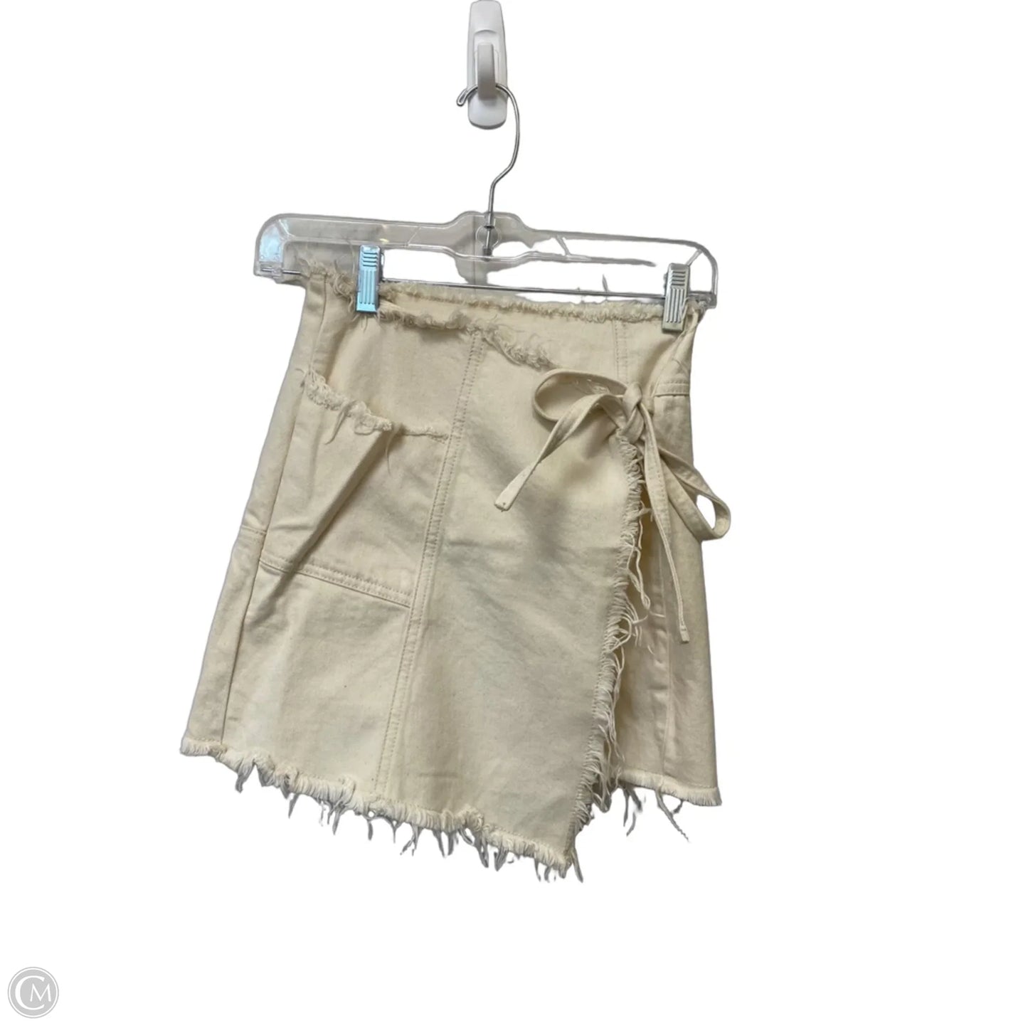 Skirt Mini & Short By Bdg In Cream, Size: Xs