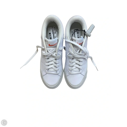 Shoes Sneakers By Nike In White, Size: 7.5