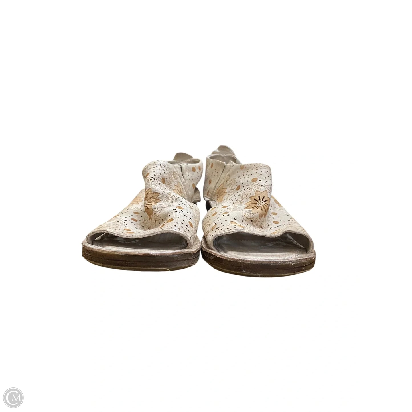 Shoes Flats By Cma In Cream, Size: 8