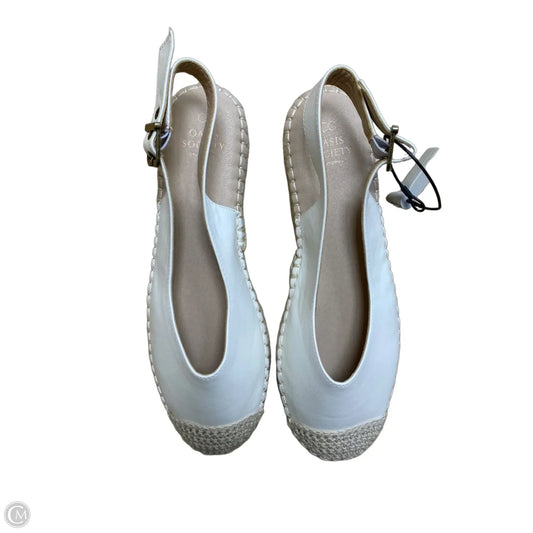 Shoes Flats By Oasis Society In White, Size: 9