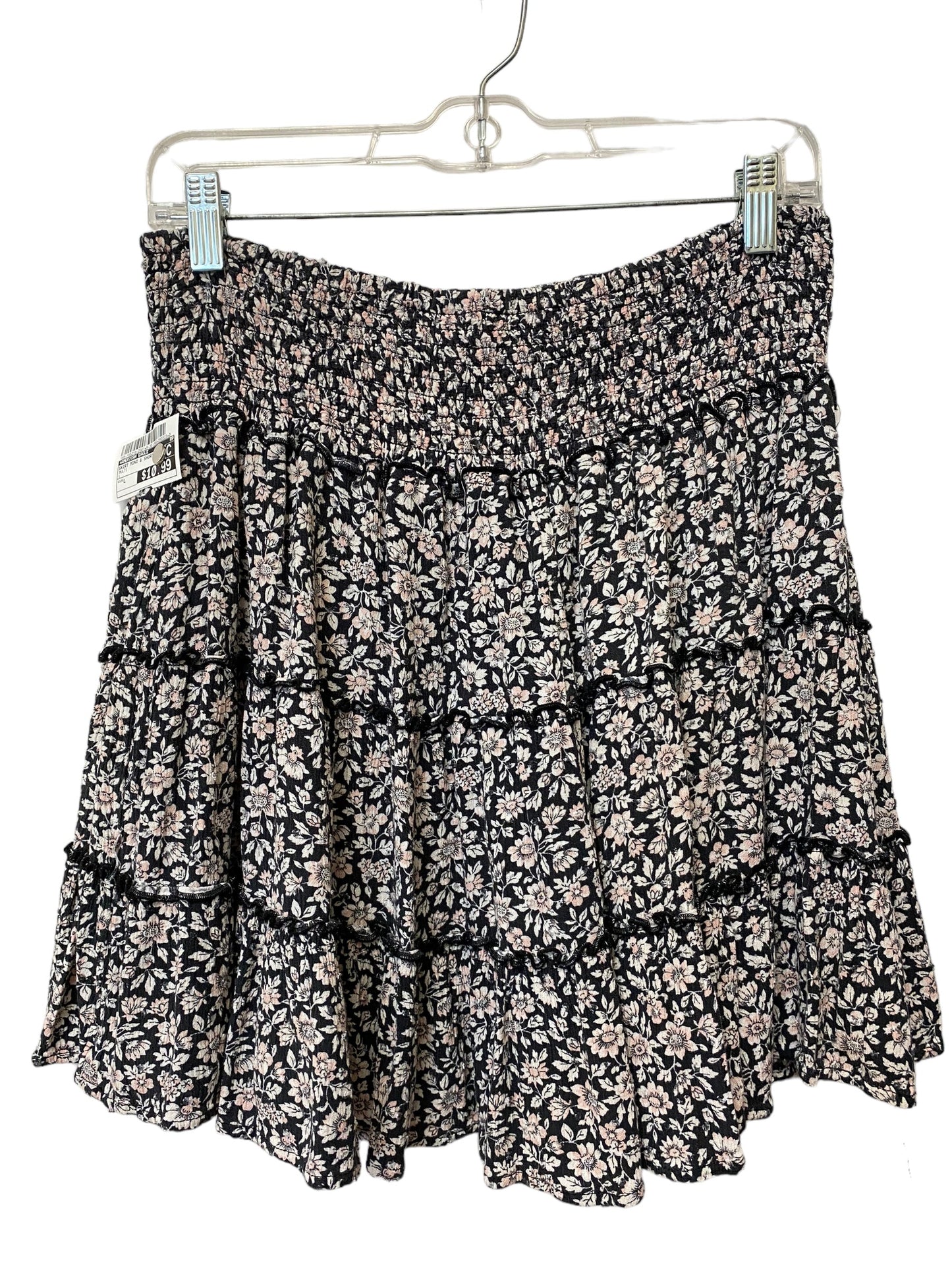 Skirt Mini & Short By American Eagle  Size: L