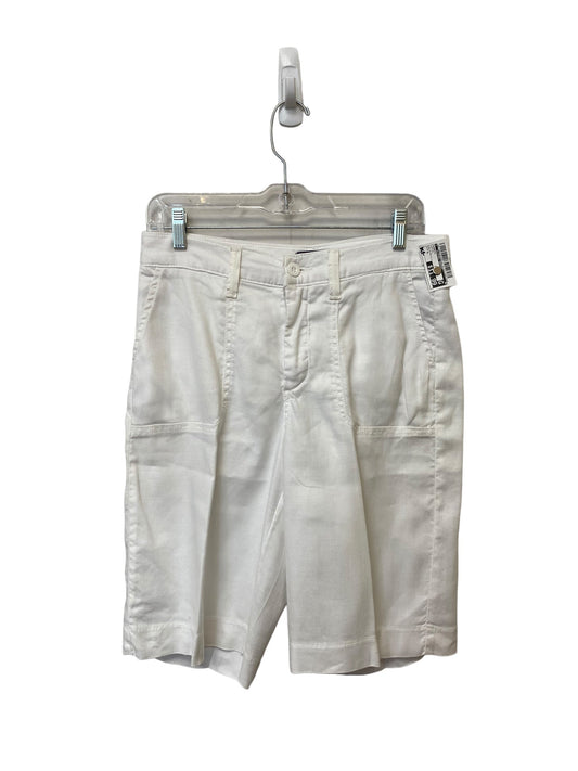 White Shorts Clothes Mentor, Size 4