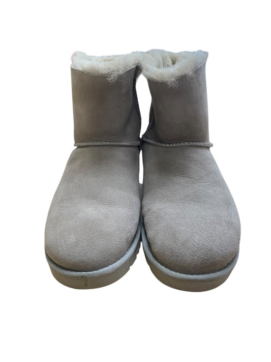 Boots Snow By Ugg In Grey, Size: 9