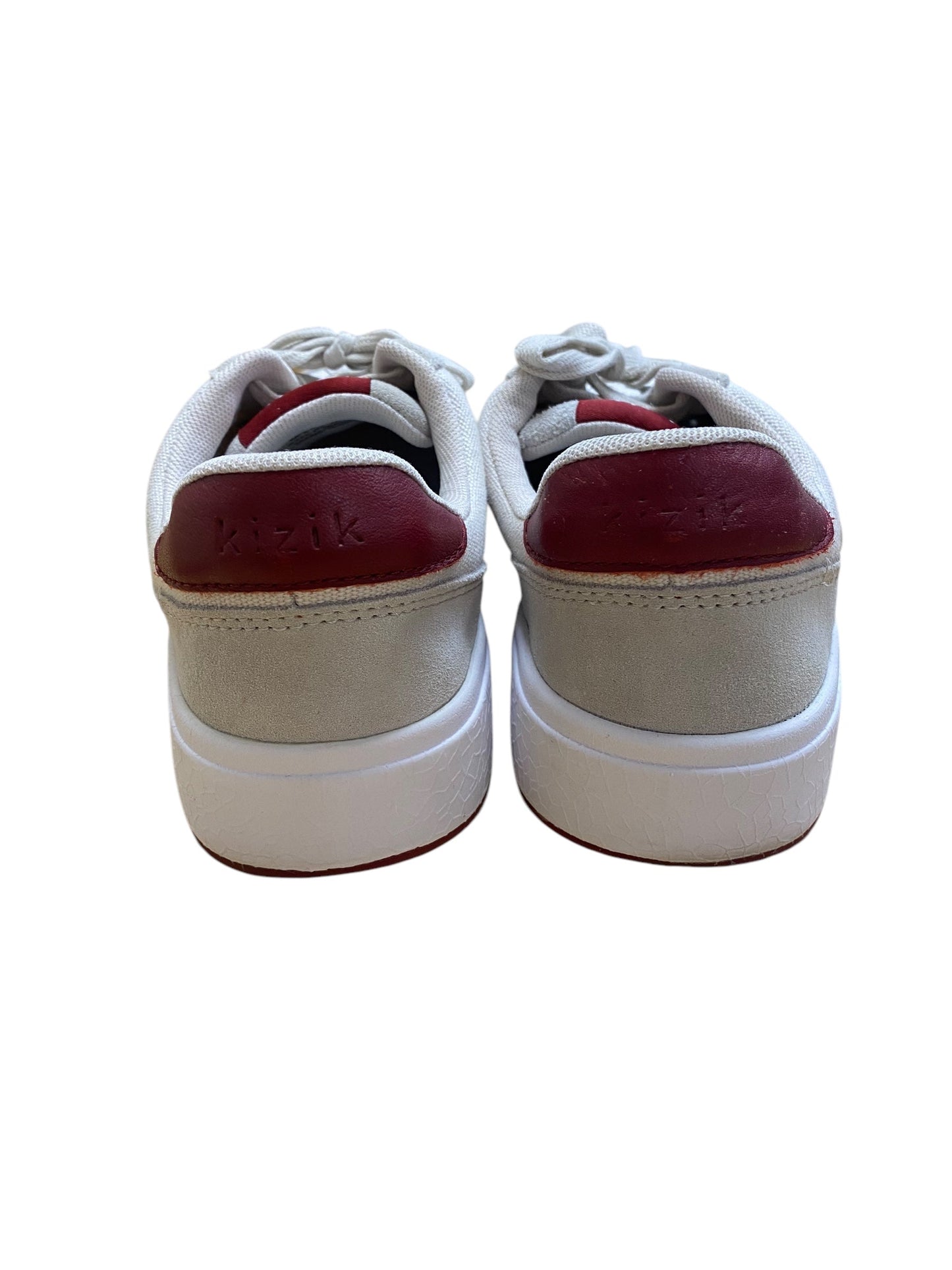 Shoes Sneakers By Clothes Mentor In Cream, Size: 7.5