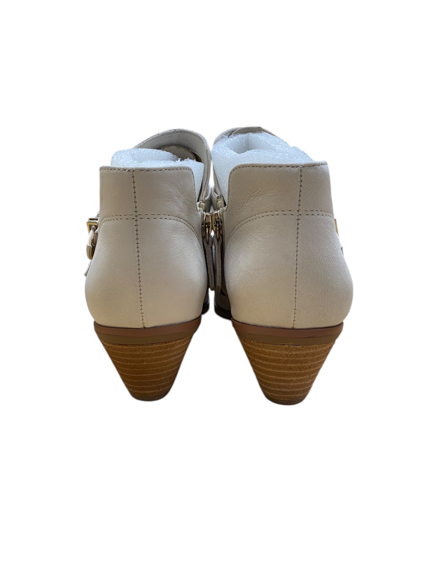 Boots Ankle Flats By Dr Scholls In Cream, Size: 6.5