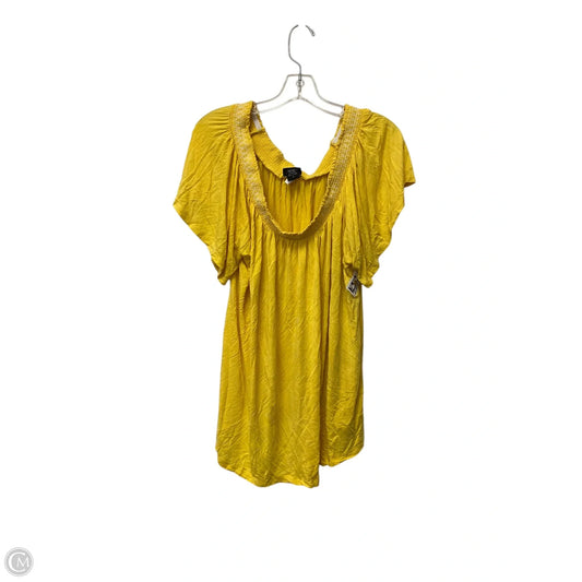 Top Short Sleeve By Torrid In Yellow, Size: 2x