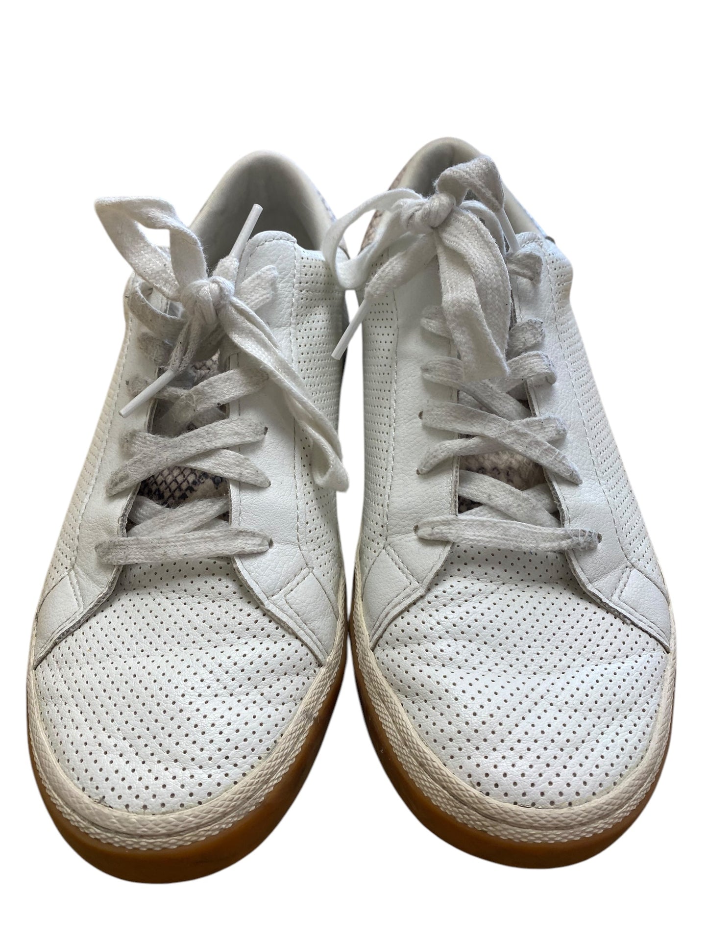 Shoes Sneakers By Clothes Mentor In White, Size: 10