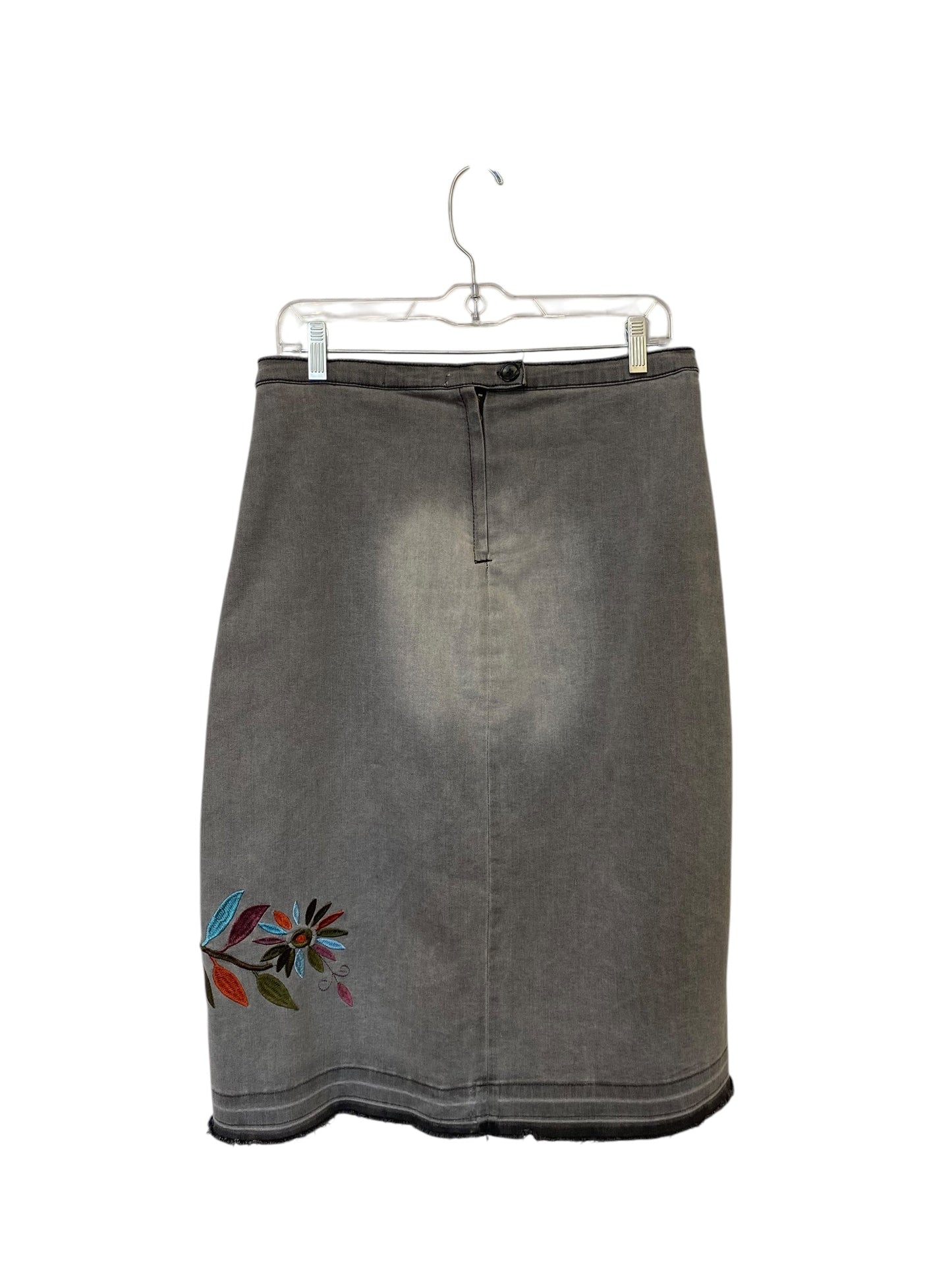 Skirt Midi By Clothes Mentor In Grey, Size: L