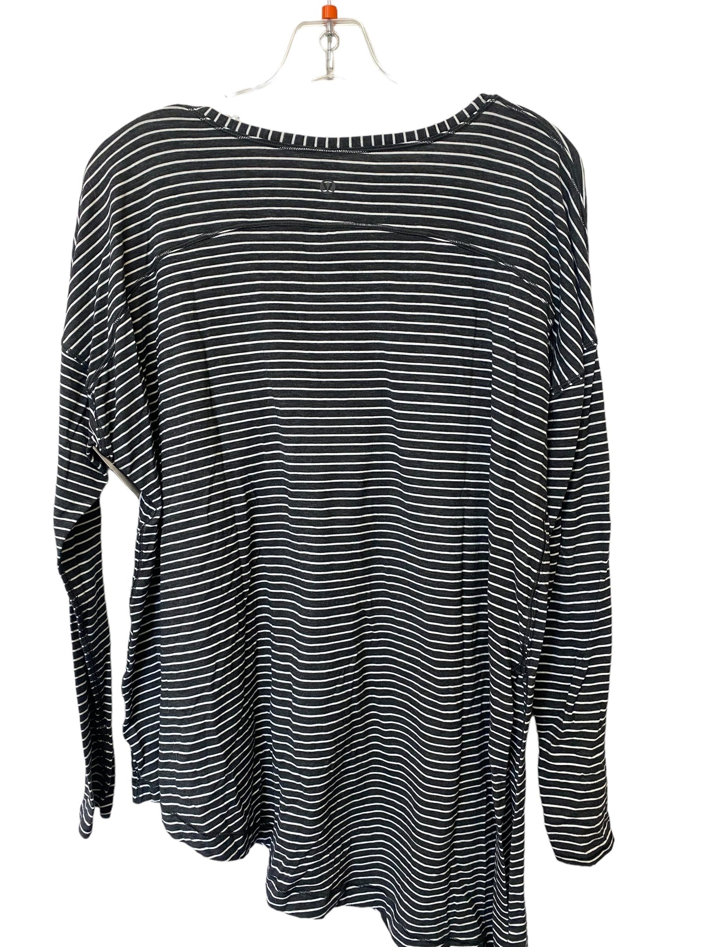 Striped Pattern Athletic Top Long Sleeve Crewneck Lululemon, Size 10