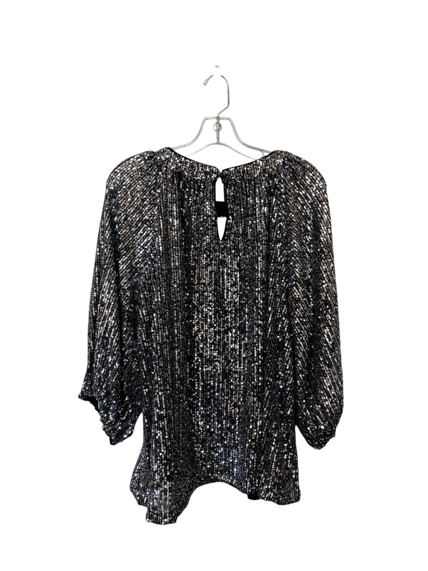 Top Long Sleeve By Vince Camuto In Silver, Size: 2x