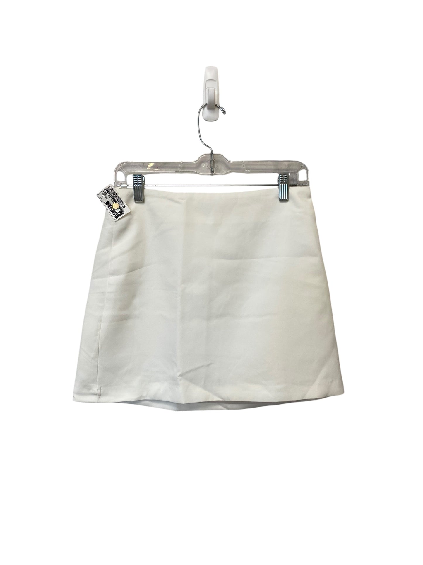 Skirt Mini & Short By Clothes Mentor In White, Size: M