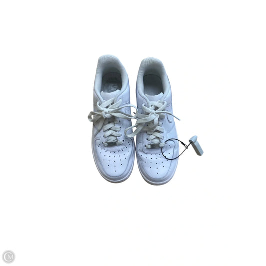 Shoes Sneakers By Nike In White, Size: 6.5