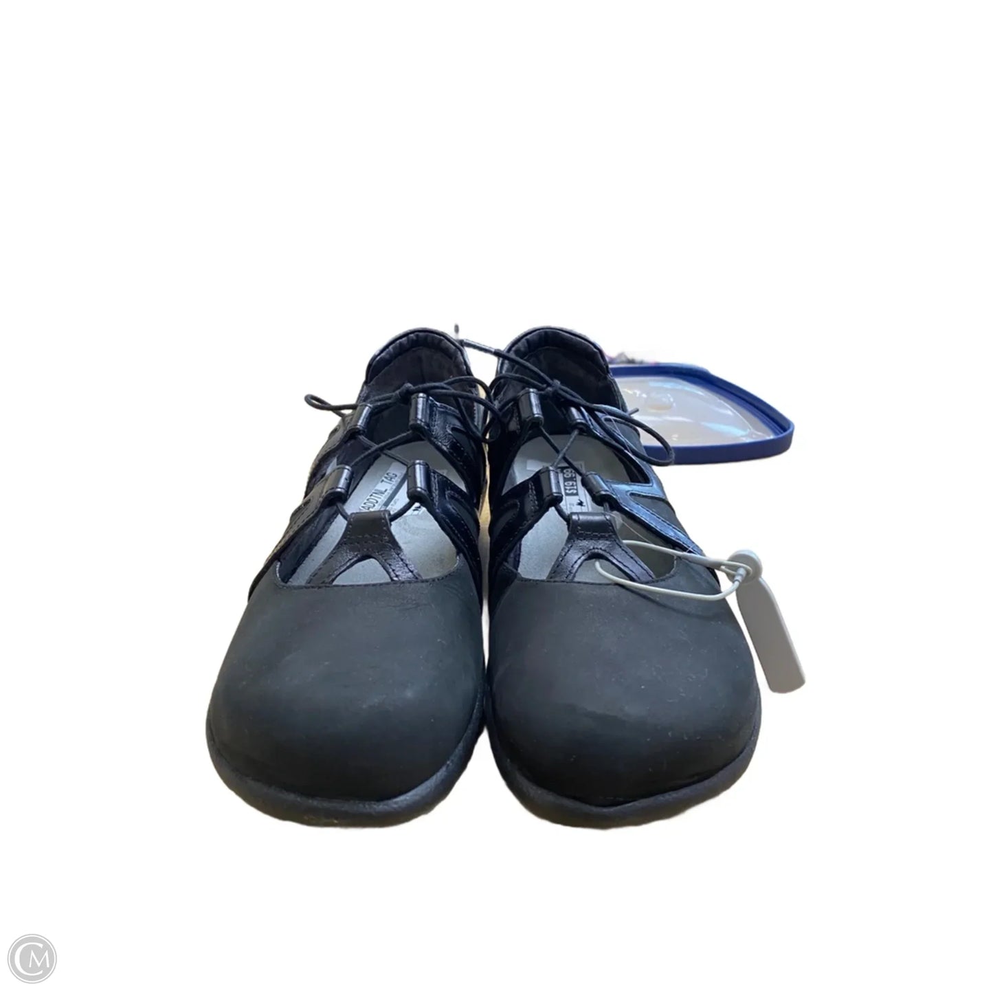 Shoes Flats By Naot In Black, Size: 10