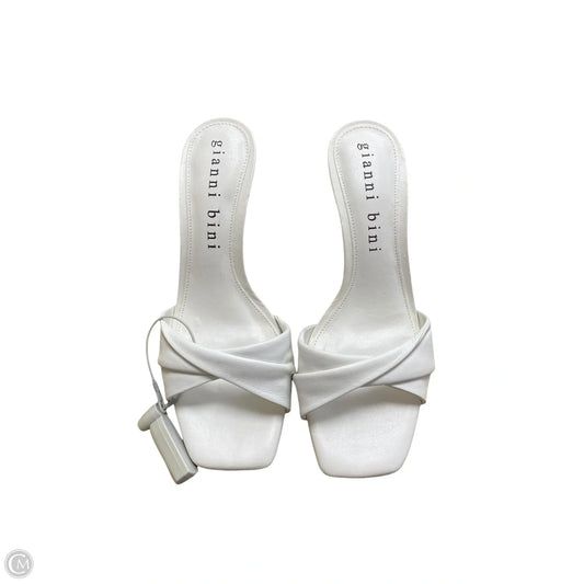 Shoes Heels Kitten By Gianni Bini In White, Size: 7.5