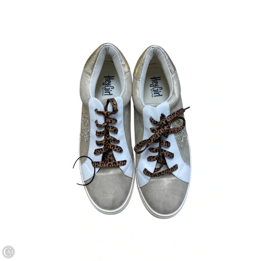 Shoes Sneakers By Cmc In Beige, Size: 11