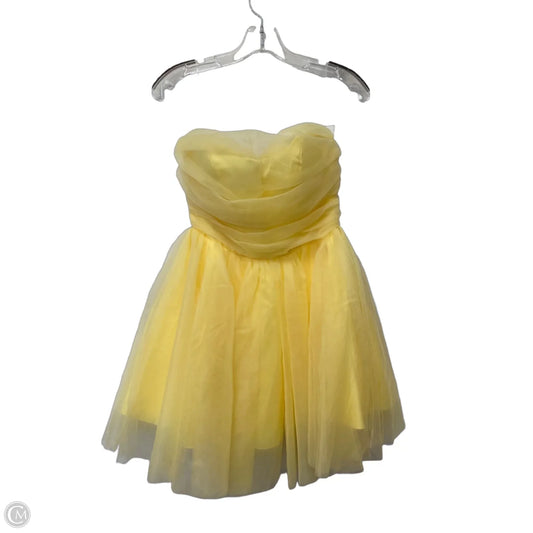Dress Party Short By Clothes Mentor In Yellow, Size: Xs