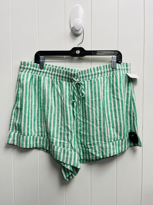 Green Shorts Universal Thread, Size L